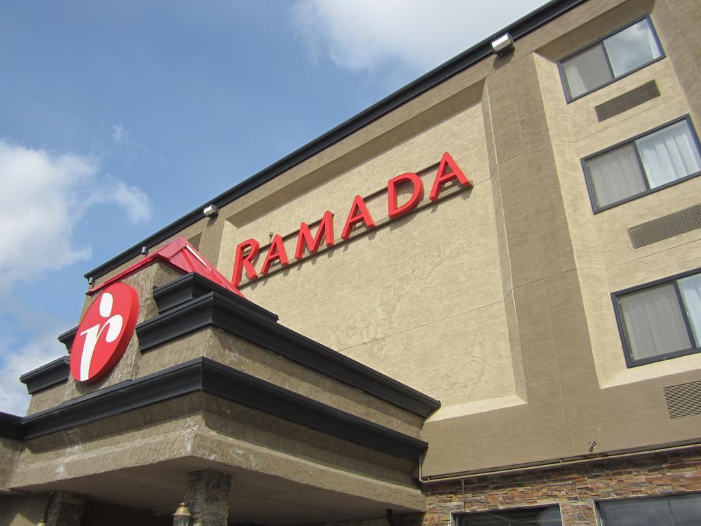 Ramada By Wyndham Williams Lake Buitenkant foto